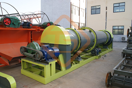 小型有機(jī)肥造粒機(jī)價(jià)格，有機(jī)肥造粒機(jī)設(shè)備多少錢(qián)